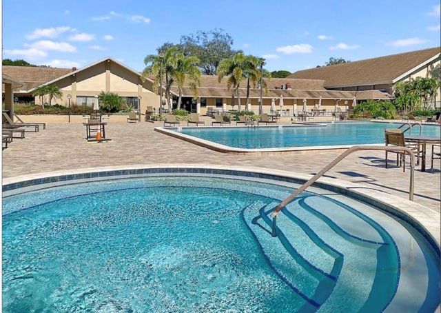 984 GILLESPIE DRIVE, Palm Harbor, FL 34684