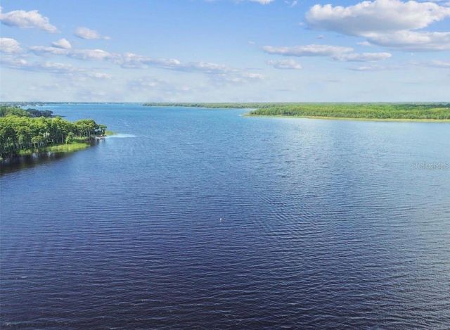 984 GILLESPIE DRIVE, Palm Harbor, FL 34684