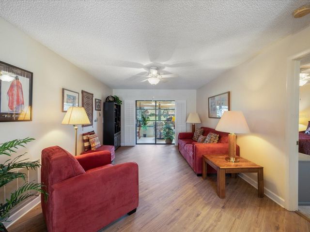 984 GILLESPIE DRIVE, Palm Harbor, FL 34684