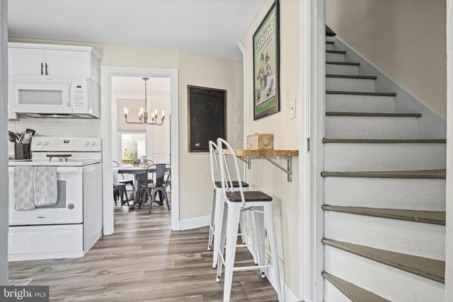 104 N LOCUST ST, Palmyra, PA 17078