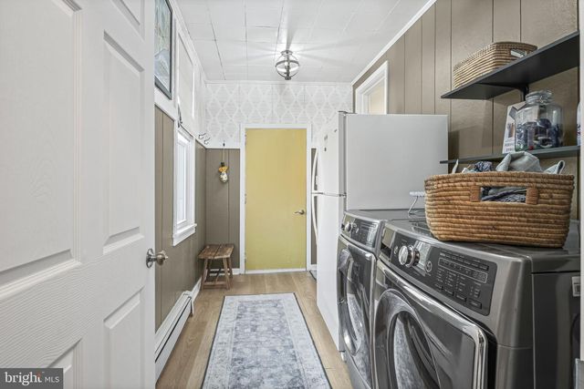 104 N LOCUST ST, Palmyra, PA 17078