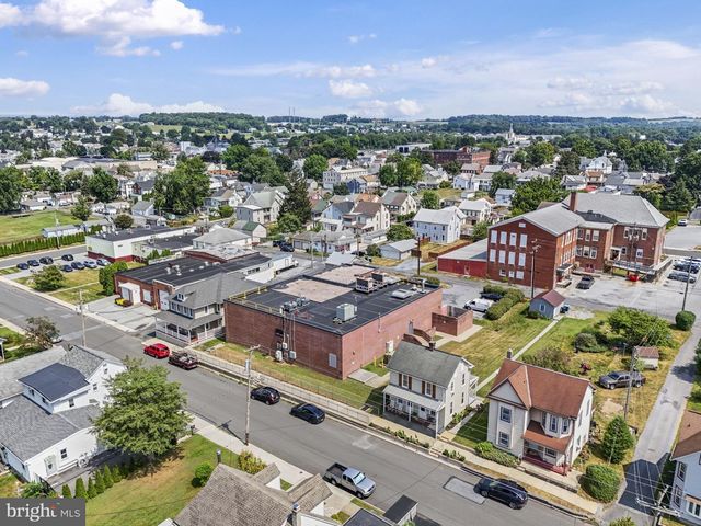 104 N LOCUST ST, Palmyra, PA 17078