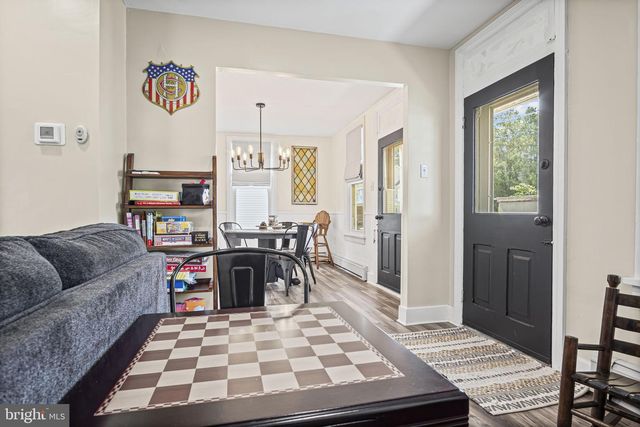 104 N LOCUST ST, Palmyra, PA 17078