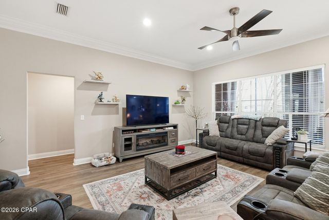 311 Willow Way, Lynn Haven, FL 32444