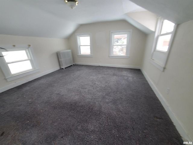 2760 12TH Street, Rock Island, IL 61201