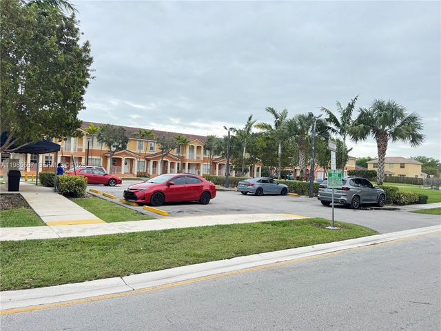 24304 SW 109th Ave, Homestead, FL 33032