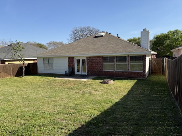 1707 Falcon Drive, Corinth, TX 76210
