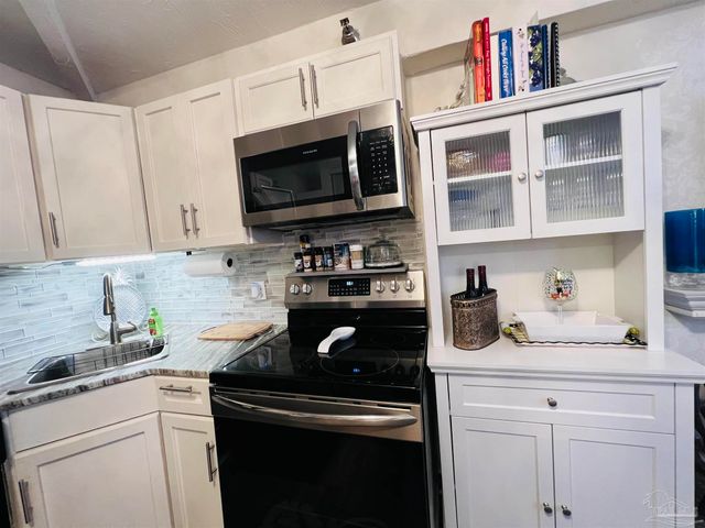 224 Garden St 148, Pensacola, FL 32502