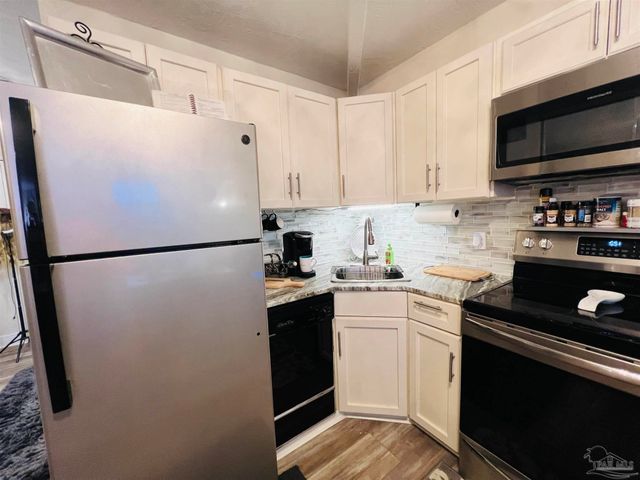 224 Garden St 148, Pensacola, FL 32502