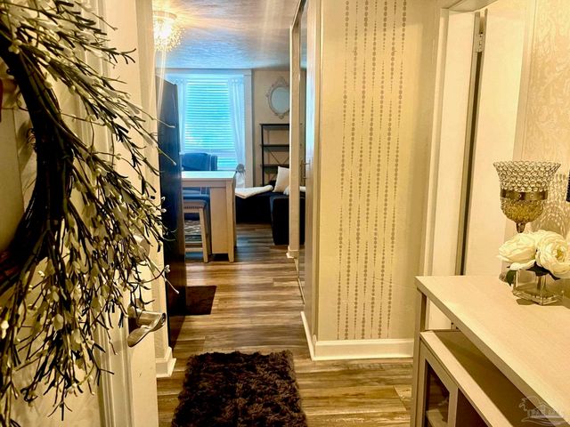 224 Garden St 148, Pensacola, FL 32502