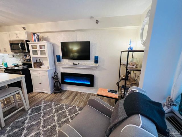 224 Garden St 148, Pensacola, FL 32502