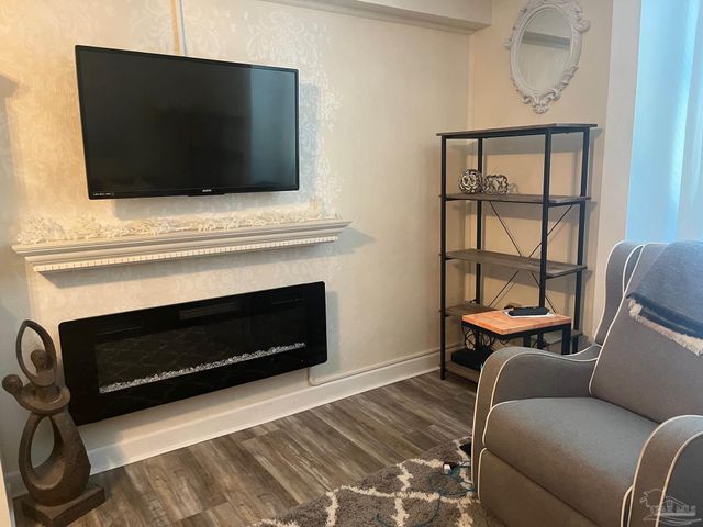 224 Garden St 148, Pensacola, FL 32502