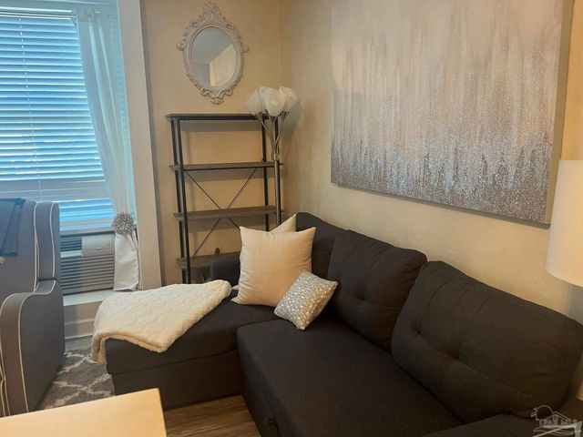 224 Garden St 148, Pensacola, FL 32502