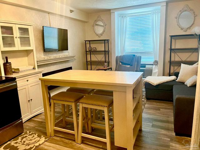 224 Garden St 148, Pensacola, FL 32502