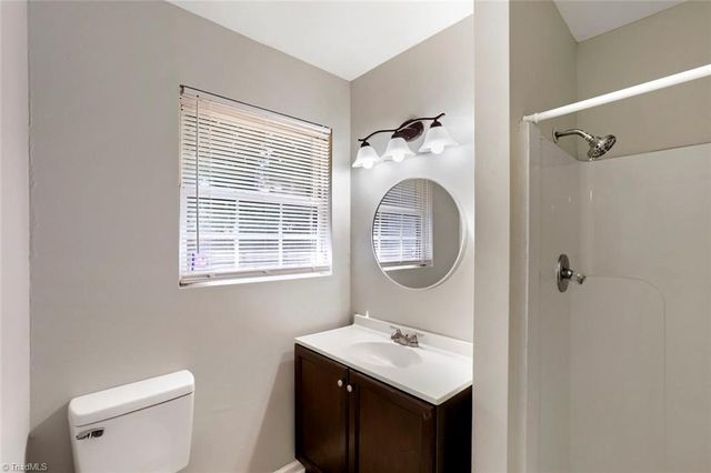 2204 Gable Way, High Point, NC 27262