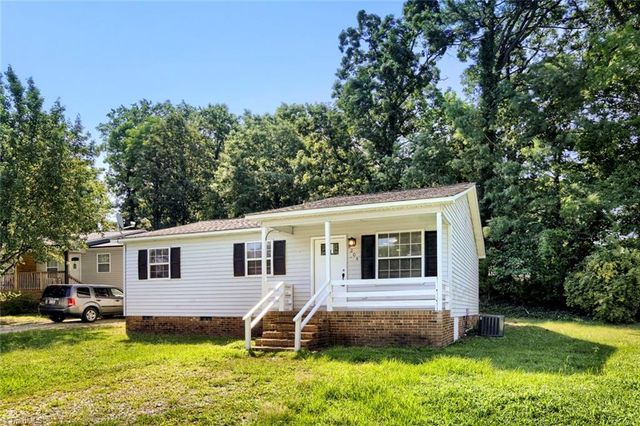 2204 Gable Way, High Point, NC 27262