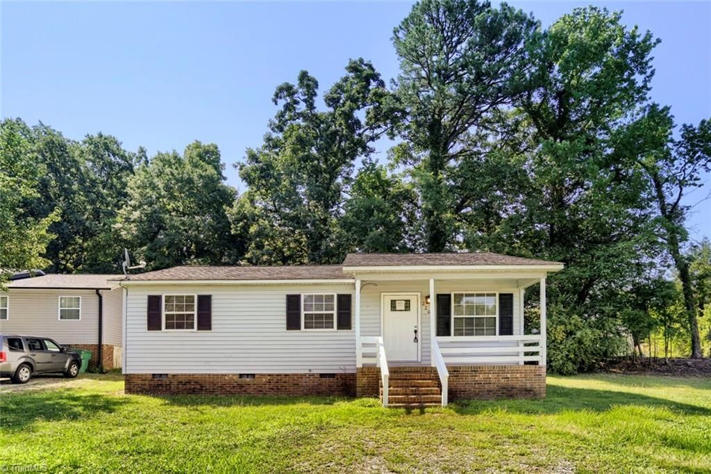 2204 Gable Way, High Point, NC 27262
