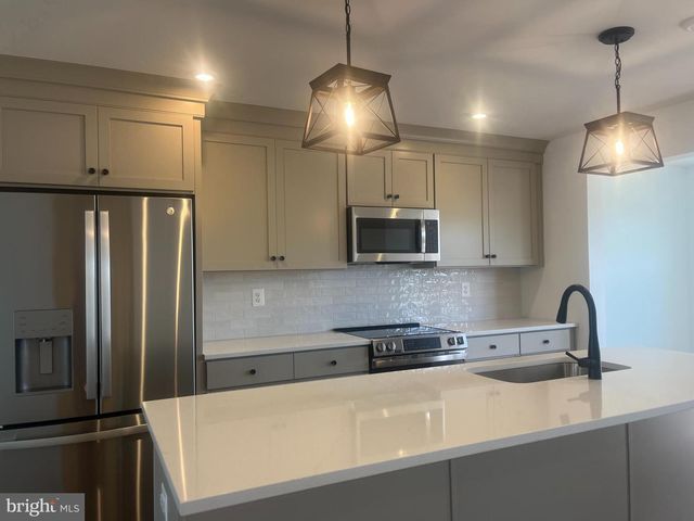 503 FONTANA CIR, Martinsburg, WV 25403