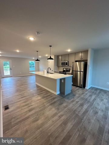 503 FONTANA CIR, Martinsburg, WV 25403