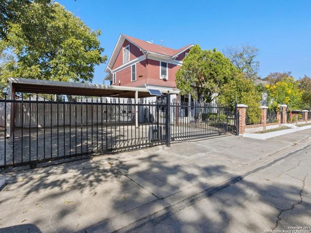 1315 ALAMETOS, San Antonio, TX 78201