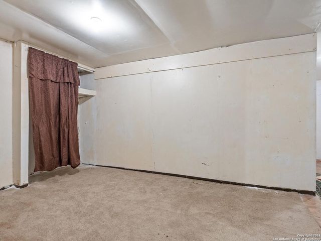 1315 ALAMETOS, San Antonio, TX 78201