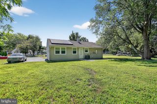 262 N DENNIS DR, Clayton, NJ 08312