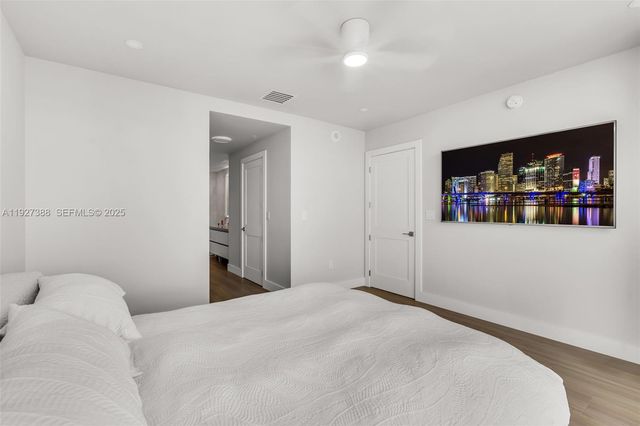 92 SW 3rd St 5204, Miami, FL 33130