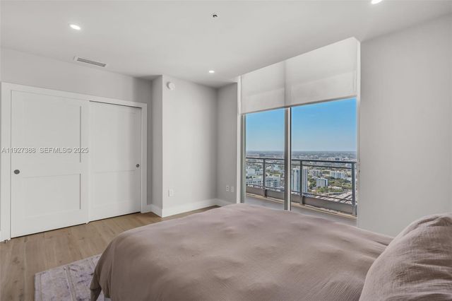 92 SW 3rd St 5204, Miami, FL 33130