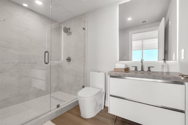 92 SW 3rd St 5204, Miami, FL 33130