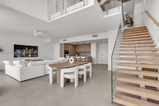 92 SW 3rd St 5204, Miami, FL 33130