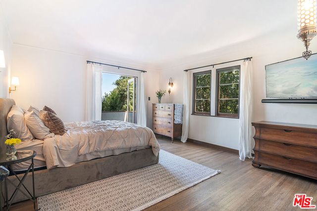 3475 N Knoll Drive, Los Angeles, CA 90068