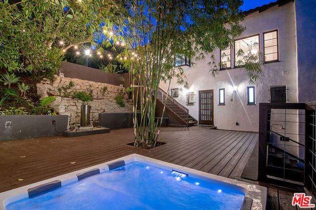 3475 N Knoll Drive, Los Angeles, CA 90068