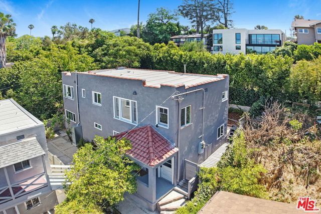 832 Hyperion Avenue, Los Angeles, CA 90029