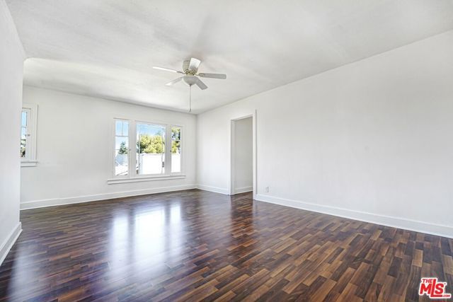 832 Hyperion Avenue, Los Angeles, CA 90029