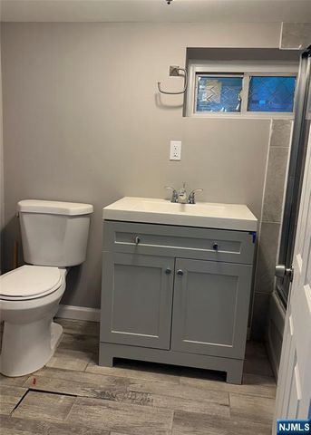 1041 Hunterdon Street, Newark, NJ 07112