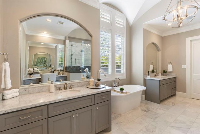 79 Simon Lake Lane, The Woodlands, TX 77381