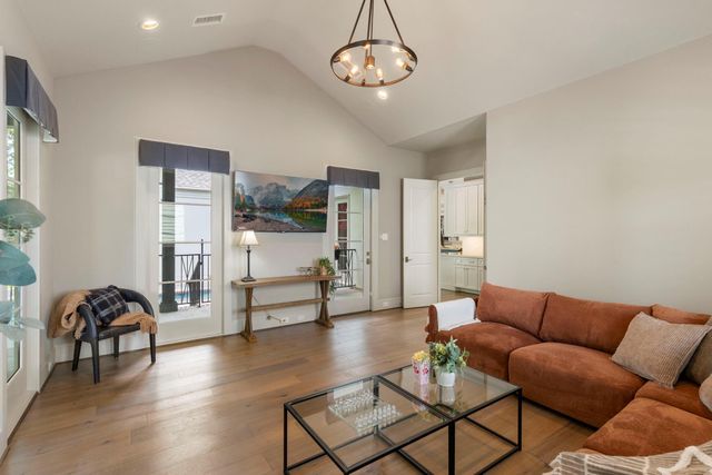 79 Simon Lake Lane, The Woodlands, TX 77381