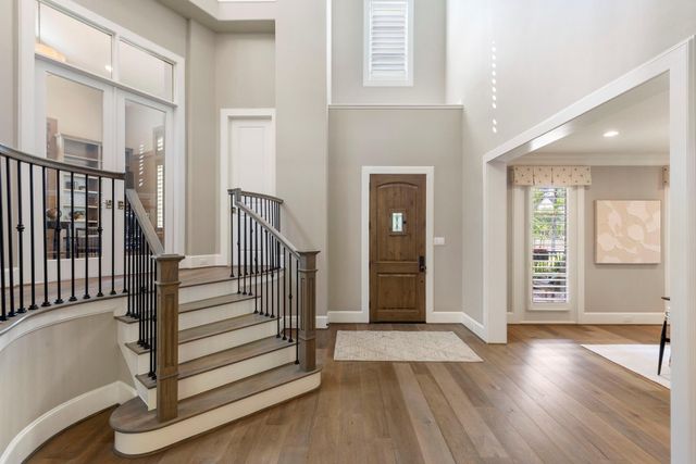 79 Simon Lake Lane, The Woodlands, TX 77381