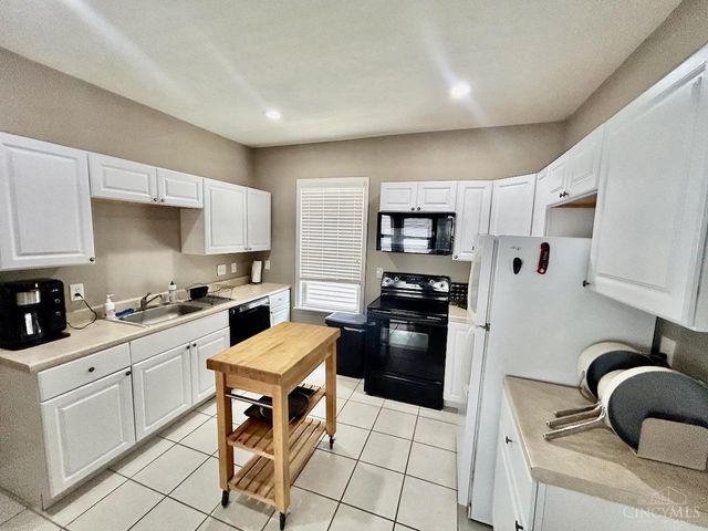 6001 Bramble Avenue, Cincinnati, OH 45227