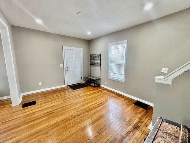 6001 Bramble Avenue, Cincinnati, OH 45227