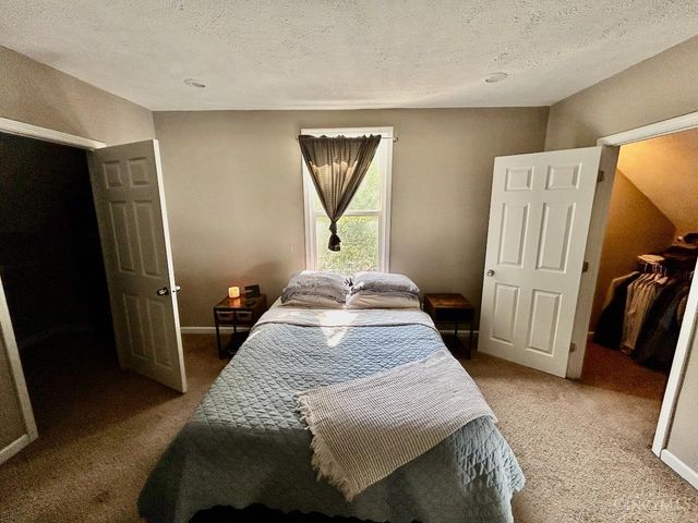 6001 Bramble Avenue, Cincinnati, OH 45227