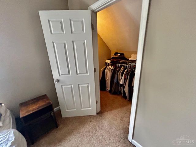 6001 Bramble Avenue, Cincinnati, OH 45227