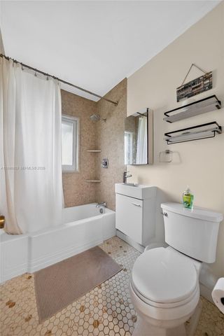 117 NW 102nd St, Miami Shores, FL 33150