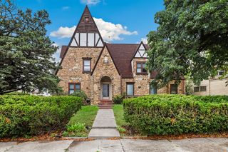 905 Wentworth Avenue, Calumet City, IL 60409