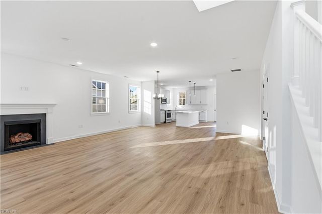 712 Crestfield DR, Chesapeake, VA 23320