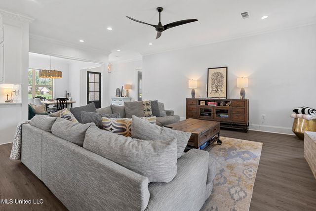 301 Leland Drive, Brandon, MS 39042