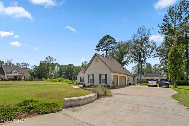 301 Leland Drive, Brandon, MS 39042