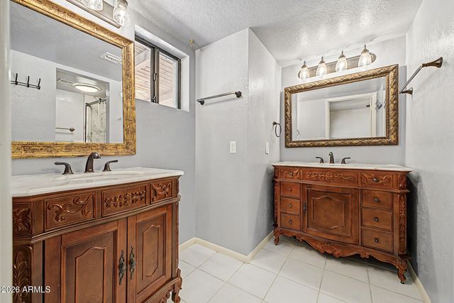 1345 N GREENFIELD Road, Gilbert, AZ 85234