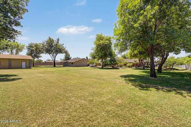1345 N GREENFIELD Road, Gilbert, AZ 85234