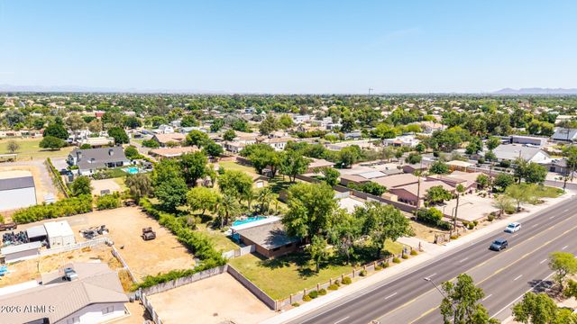 1345 N GREENFIELD Road, Gilbert, AZ 85234